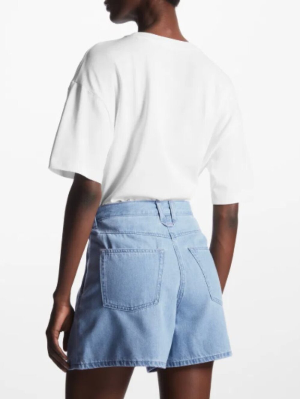COS Pleated Denim Shorts Light Wash Size 25